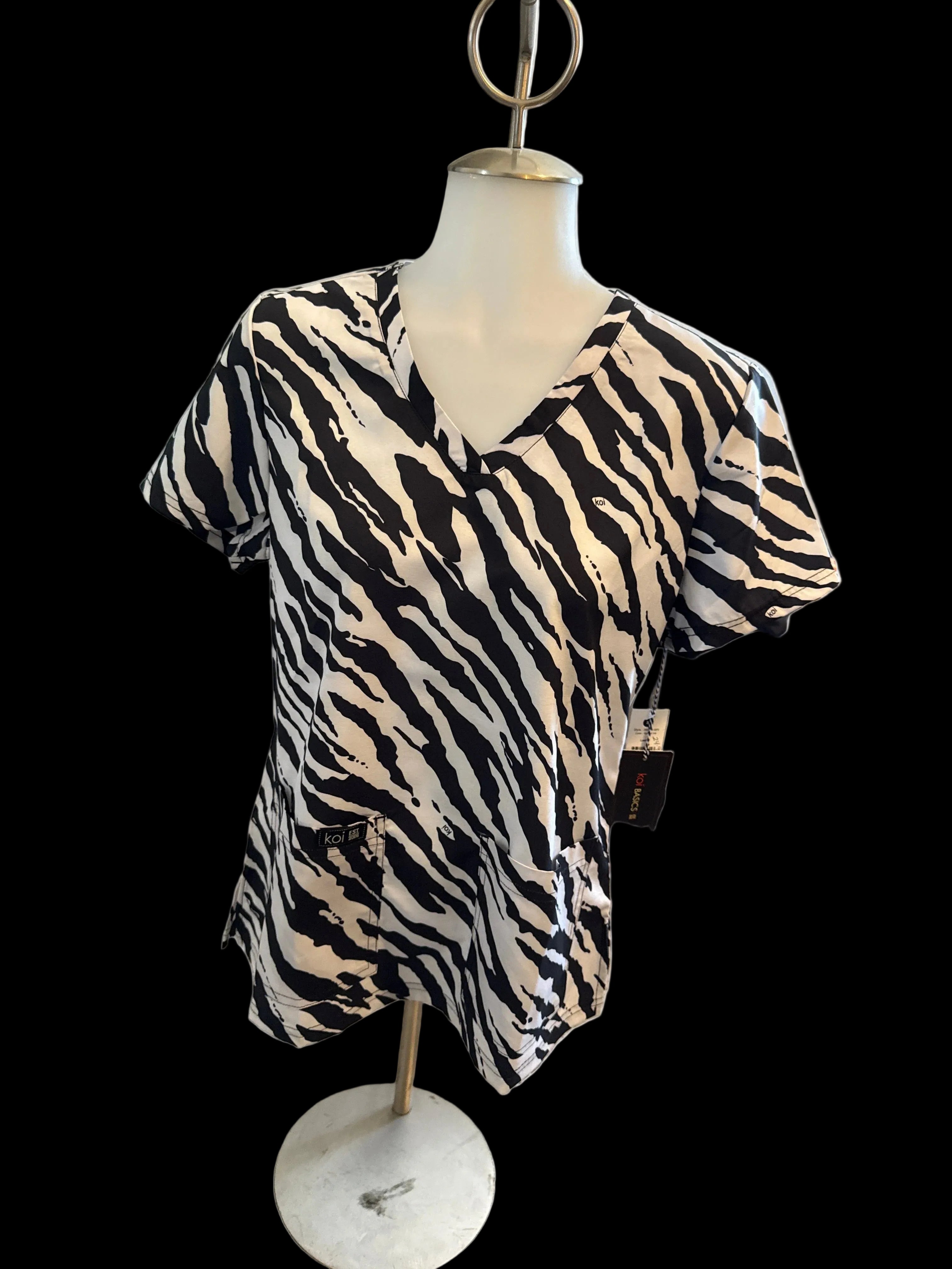 Koi Basics Leslie Women's Print Scrub Top