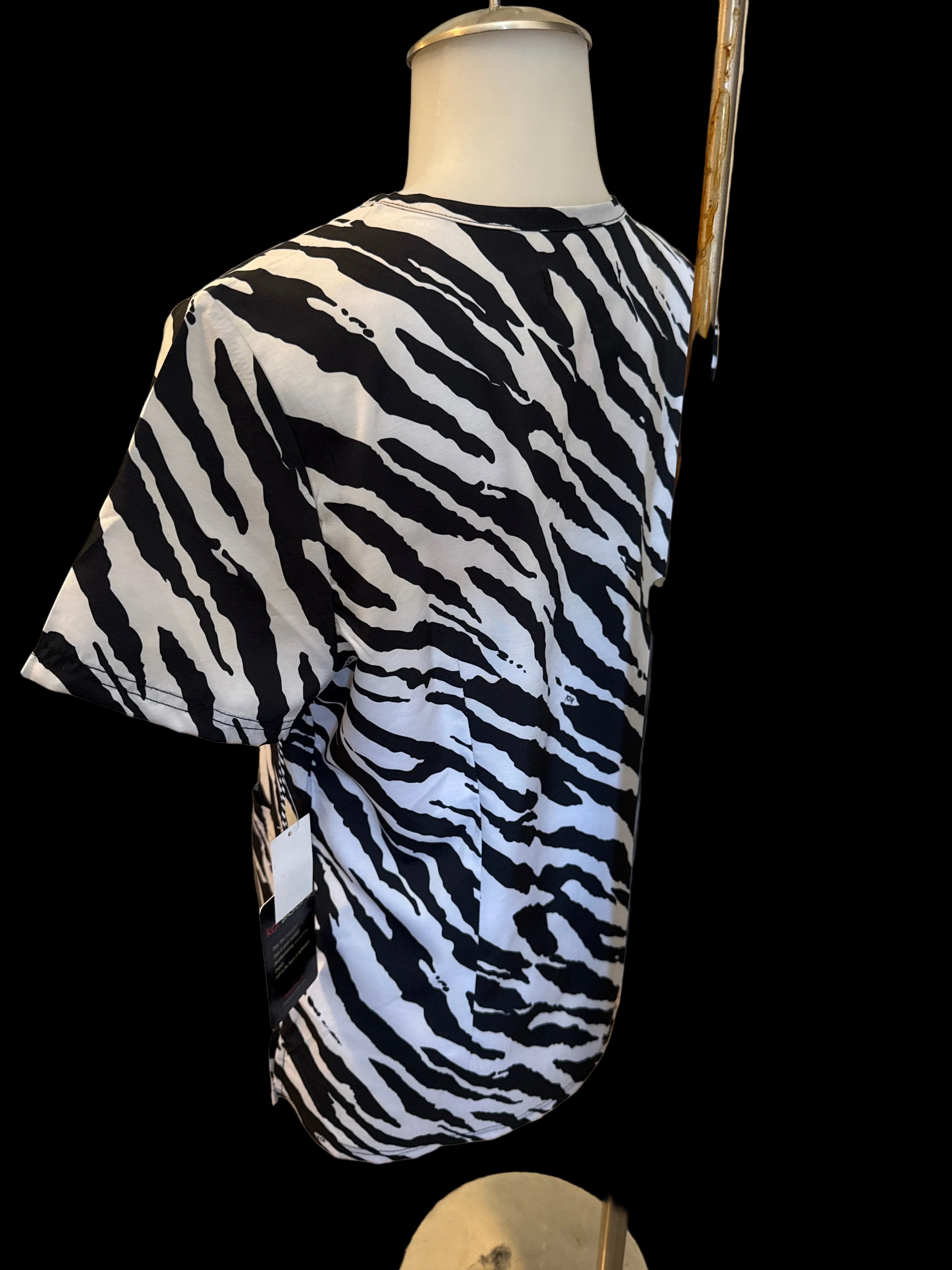 Koi Basics Leslie Women's Print Scrub Top