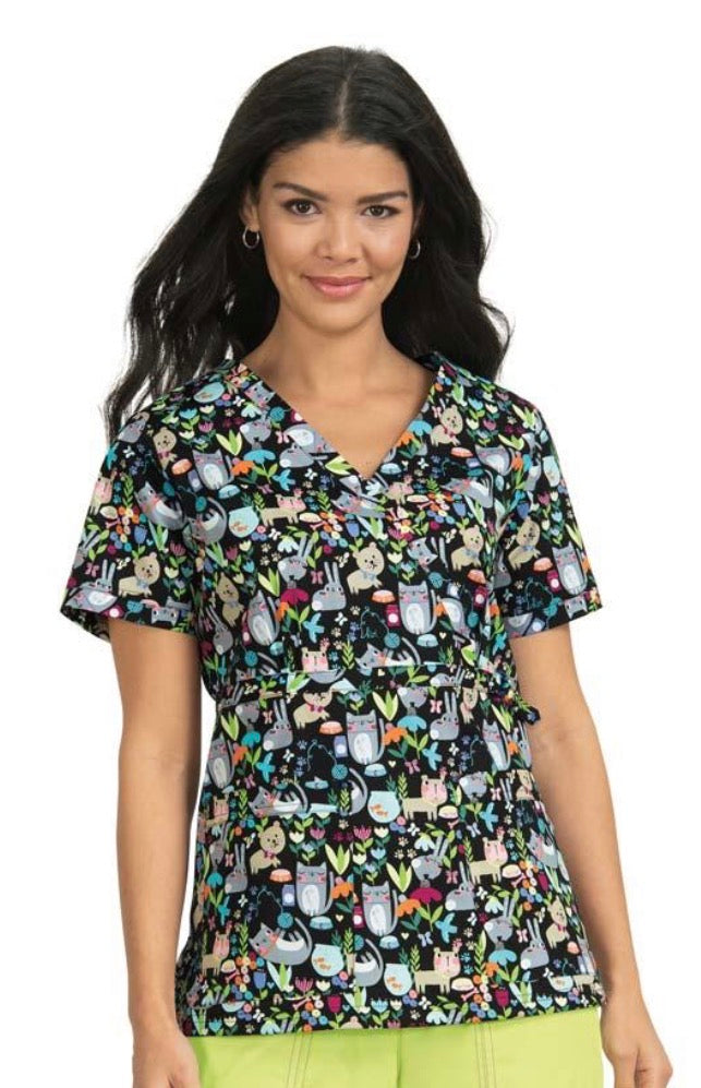 Koi Stretch Luna Women's Print Scrub Top – Cute Critters