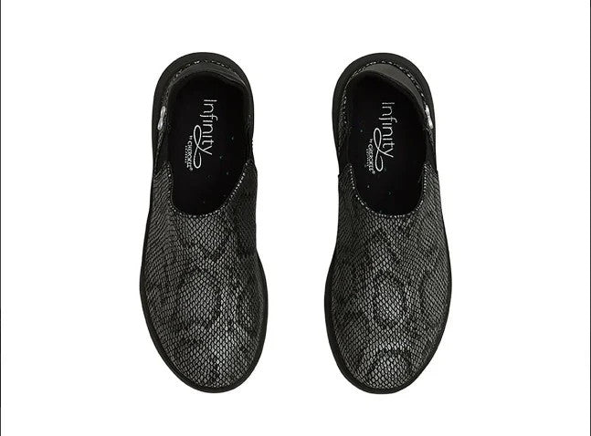 Infinity by Cherokee Women's Haven Slip-On Nursing Shoes