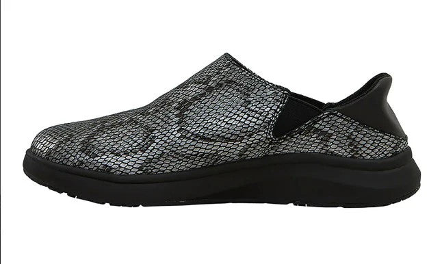Infinity by Cherokee Women's Haven Slip-On Nursing Shoes